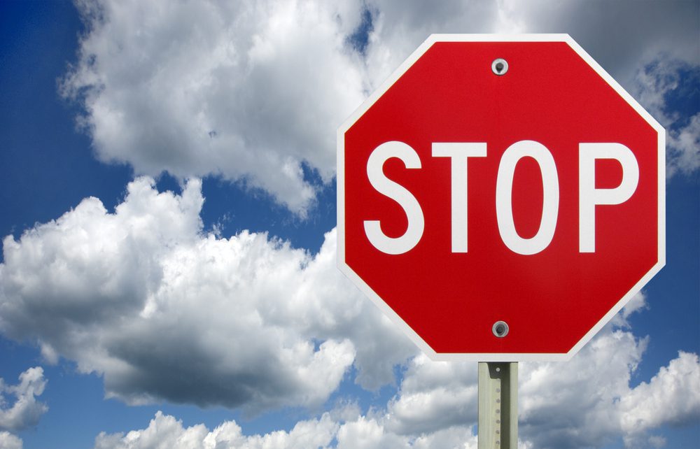 Stoppschild überfahren - Leistungsverweigerung der Kaskoversicherung Stoppschild überfahren - Leistungsverweigerung der Kaskoversicherung