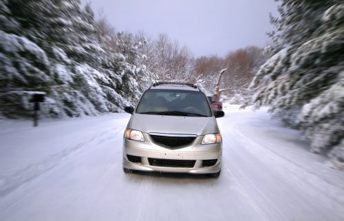 Schnee- und Eisglätte – Fahrzeugführer darf nur noch Schrittgeschwindigkeit fahren