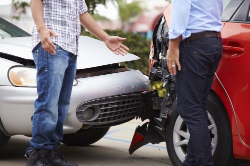 Vorfahrtsverletzung - Unfallhaftung beim Einfahren in vorfahrtsberechtigte Straße