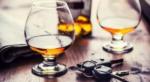 Alkohol und Drogen am Steuer – Welche Strafen drohen?