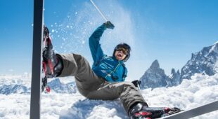 Skifahrer – muss er nach den FIS-Regeln einen Notsturz vornehmen um eine Kollision zu vermeiden?