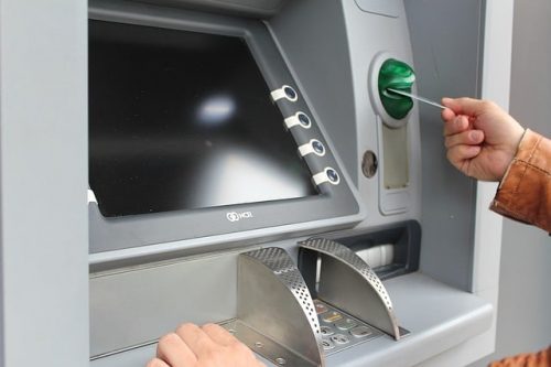 Bank haftet für Abhebungen mit gestohlener EC-Karte