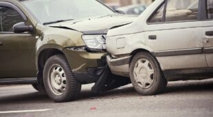 Verkehrsunfall: Schmerzensgeld bei lebensgefährlichen Verletzungen