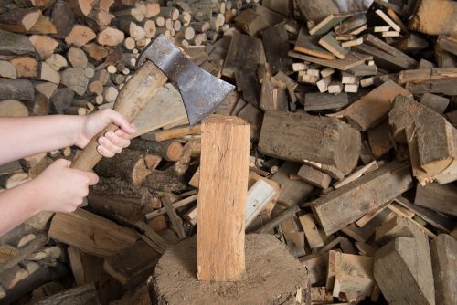 Mietvertragskündigung wegen Brennholzlagerung mit Genehmigung des Vorvermieters