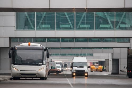 Flugannullierung - anderweitige Beförderung zu einem anderen Flughafen