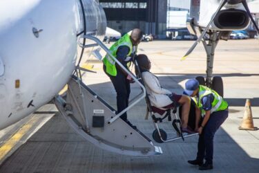 Beförderungsverweigerung für einen körperbehinderten Fluggast – Ausgleichsanspruch