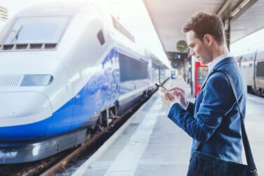 Rail & Fly-Ticket – Haftung des Reiseveranstalters für Bahnverspätungen