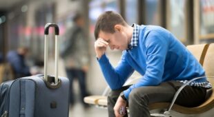Flugreisevertrag mit Rail und Fly-Ticket – Kündigung wegen verpasstem Flug nach Zugverspätung