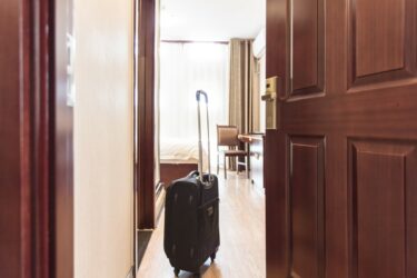 Reisemangel – wiederholte Sperrung des Zugangs zum Hotelzimmer durch die Rezeption