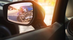 Verkehrsunfall – Kollision zwei rückwärtsfahrender Fahrzeuge