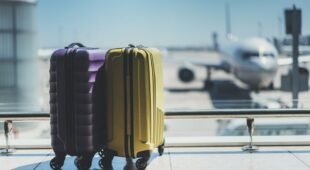 Verspätete Beförderung von Reisegepäck – Schriftformerfordernis für eine Schadensanzeige