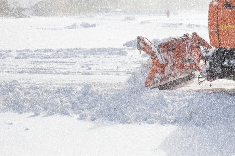 Verkehrsunfall - Haftung beim Betrieb eines Schneepflugs