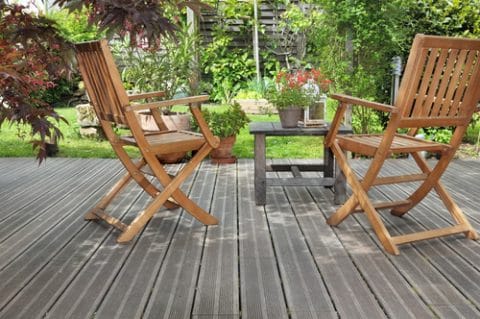 Beseitigung einer Terrasse im Grundstücksgrenzbereich bei Nichteinhaltung des Grenzabstandes