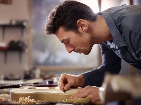 Gefälligkeitstätigkeit eines Handwerkers - Haftungsbeschränkung auf Vorsatz und grobe Fahrlässigkeit