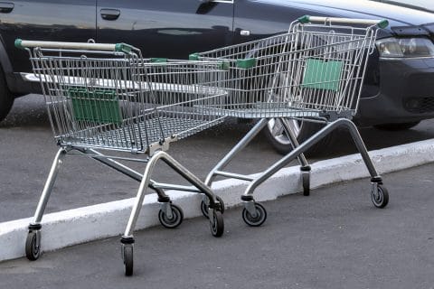 Beschädigung Kraftfahrzeug durch wegrollenden Einkaufswagen