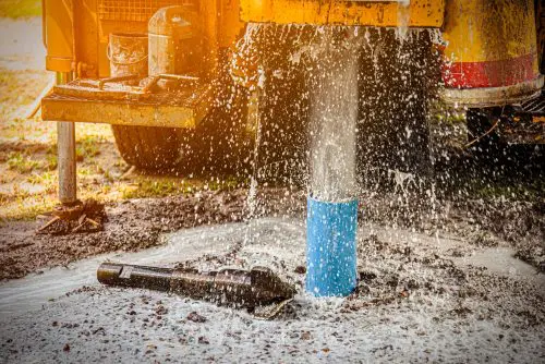 Vertrag über Brunnenbohrung - Auffinden wasserführender Schichten als Baugrundrisiko