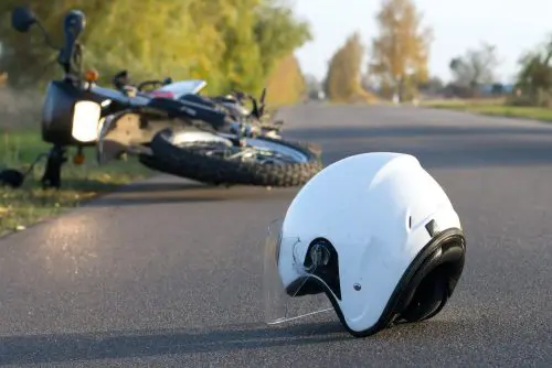 Motorradfahrersturz wegen auf der Fahrbahn befindlichen Rollsplitts  - Verkehrssicherungspflichtverletzung