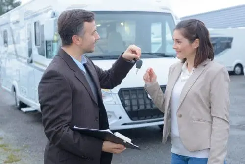 Wohnmobilkaufvertrag - Rücktritt bei Beschränkung der Zuladungslast als Sachmangel