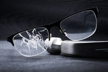Brillenbeschädigung bei Dienstausübung – Erstattung des entstandenen Schadens