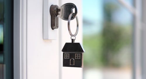 Wohnungskaufvertrag - erhöhte Baukosten aufgrund verspäteter Zahlung des Käufers
