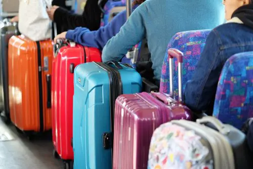Luftbeförderungsvertrag - Haftung für verdorbene Schönheitsampullen im Reisegepäck