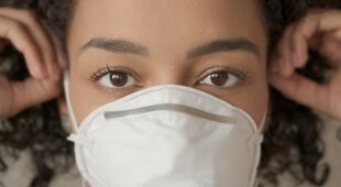 Corona-Pandemie – Mund-Nase-Bedeckung – Verhältnismäßigkeit Schutzmaßnahme