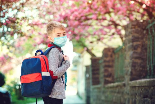 Differenzierung Abschlussverfahren für öffentliche Schulen und Ersatzschulen - Corona-Pandemie