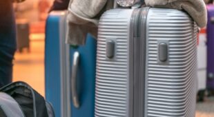 Fluggesellschaft – Anspruch auf Schadensersatz für aus dem Koffer abhanden gekommene Sachen