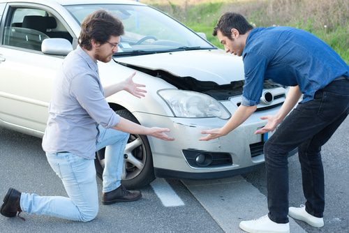 Verkehrsunfall - Zuordnung von Schäden zum Unfallereignis bei bestrittenen Vorschäden