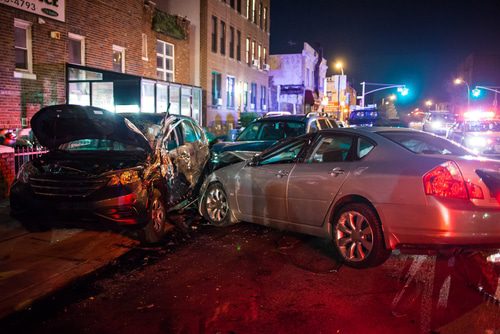 Verkehrsunfall - Unfall im gleichgerichteten Verkehr im Rahmen eines Abbiegevorgangs