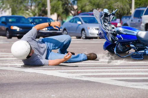 Verkehrsunfall Motorradfahrer - Schmerzensgeld bei Schädelhirntraumas - Weichteilkontusion