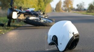 Verkehrsunfall Motorradfahrer – Kein Abzug neu für alt beim Motoradhelm