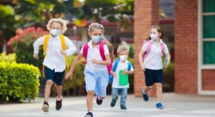 Maskenpflichtbefreiung auf Schulgelände und in Schulgebäuden – ärztliche Bescheinigung