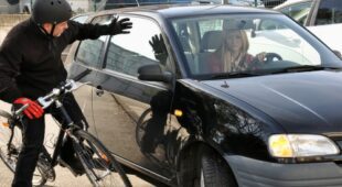 Verkehrsunfall –zwischen Kraftfahrzeug und Radfahrer – Mitverschulden des geschädigten Radfahrers