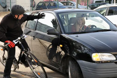 Verkehrsunfall –zwischen Kraftfahrzeug und Radfahrer - Mitverschulden des geschädigten Radfahrers