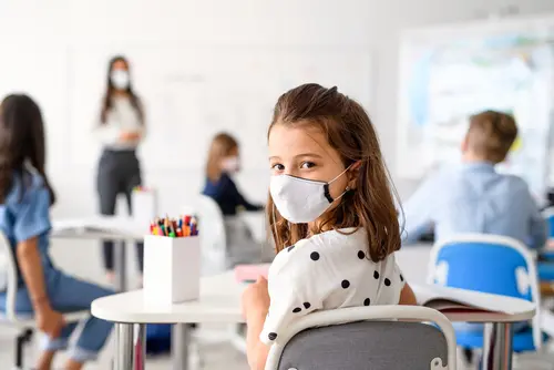 Maskenpflicht an Schulen - Befreiung aus gesundheitlichen Gründen - Ärztliches Attest