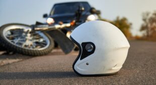 Verkehrsunfall – Schmerzensgeldanspruch bei Motorradunfall mit Polytrauma