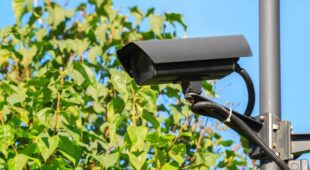 Permanente Videoüberwachung des Nachbargrundstücks – Untersagung