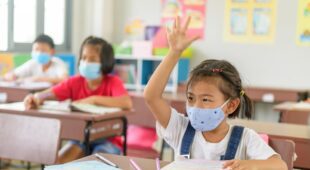 Voraussetzung Präsenzunterricht und Maskenpflicht an Grundschulen – Corona-Pandemie