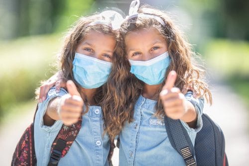 Corona-Pandemie - Anordnung  Pflicht zum Tragen Mund-Nasen-Bedeckung für Schüler