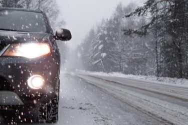 Plötzlicher Wintereinbruch – Verkehrsunfall ohne Winterreifen