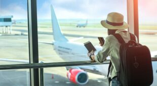 Reiseveranstalterhaftung – Reisemangel bei Flugverspätung und Unterbringung