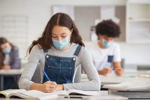 Verpflichtung zum Tragen Mund-Nase-Bedeckung in Schule