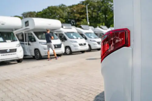 Rücktritt Wohnwagen-Kaufvertrag bei behebbarem Mangel unterhalb der Erheblichkeitsschwelle