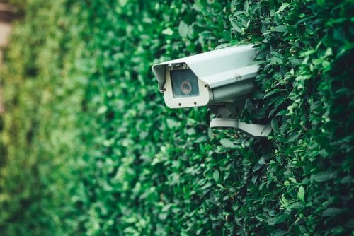 Installation schwenkbare Videoüberwachungskamera - Persönlichkeitsverletzung des Nachbarn