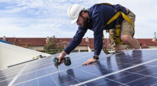 Kaufvertrag über Solaranlage – Fälligkeitszeitpunkt für Inbetriebnahme und Netzanschluss