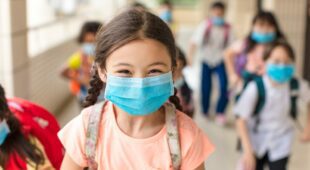 Corona-Pandemie – Pflicht zum Tragen medizinischer Masken für Grundschüler