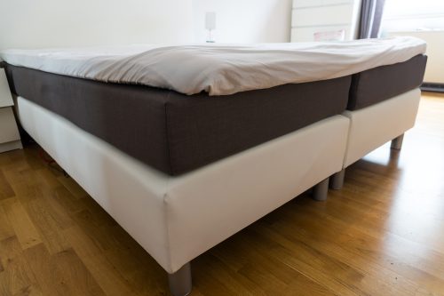 Boxspringbett – Beschädigung des Laminatbodens durch das Bett