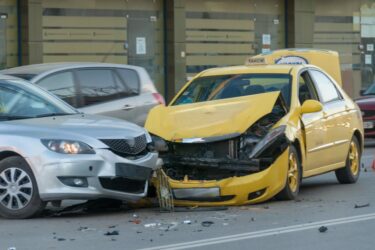 Verkehrsunfall – fiktive Umrüstungskosten für unfallbeschädigtes Taxi