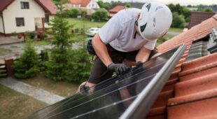 Photovoltaikanlage – Verzugsschadensersatz bei entgangener Einspeisevergütung